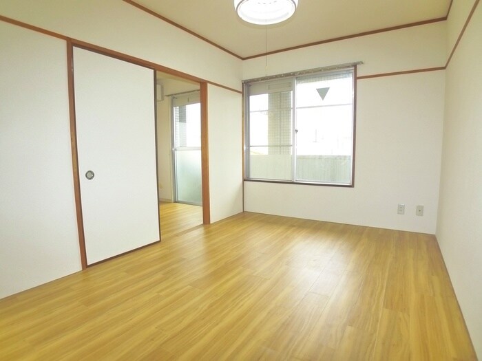 ルミネス早稲田の物件内観写真