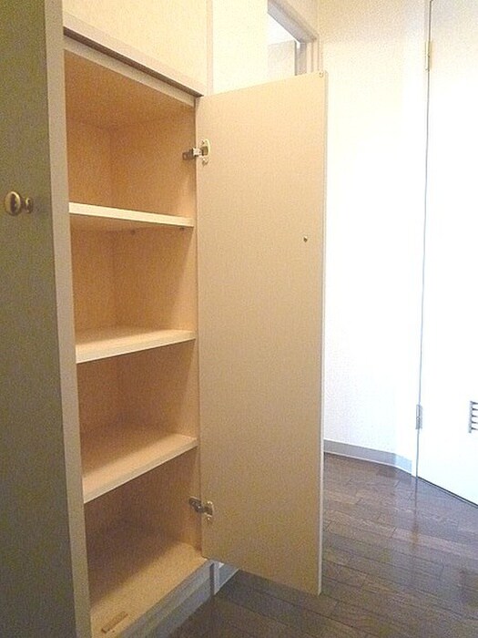 レジディア世田谷若林の物件内観写真