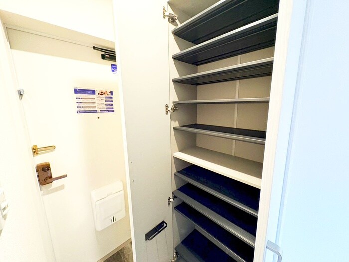 レジディア世田谷若林の物件内観写真