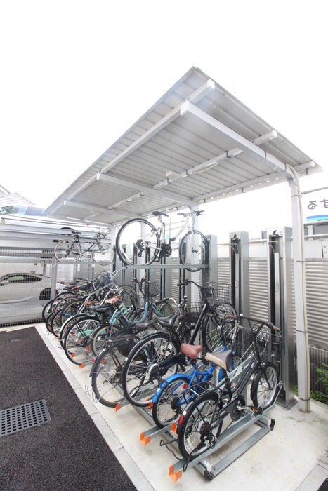 シーズンフラッツ柿の木坂の物件外観写真