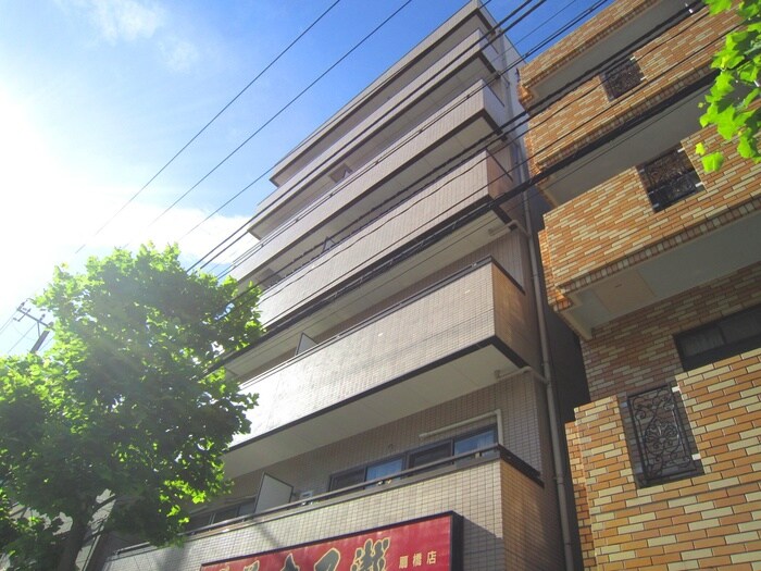 ルミナスの物件外観写真