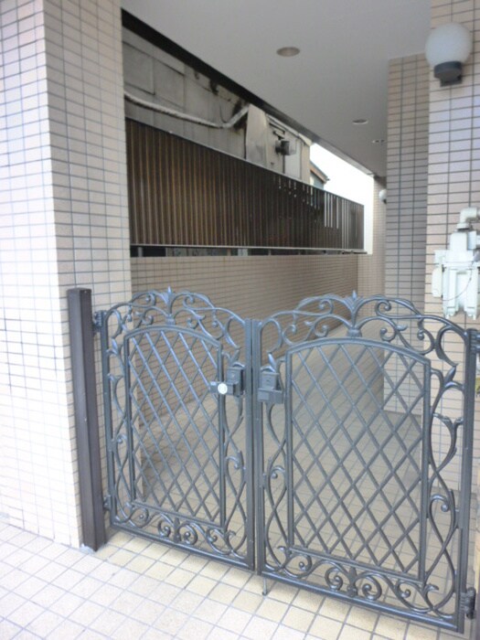 ルミナスの物件外観写真