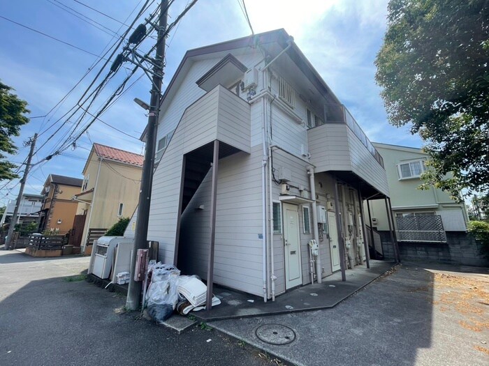 シャロンフラッツの物件外観写真