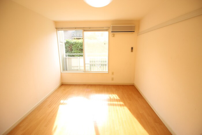 ＷＩＮ小谷田２の物件内観写真