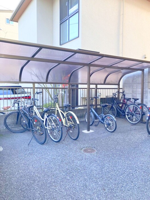 シャルマン草加Ⅱの物件外観写真