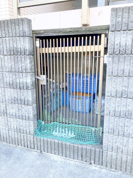 シャルマン草加Ⅱの物件外観写真