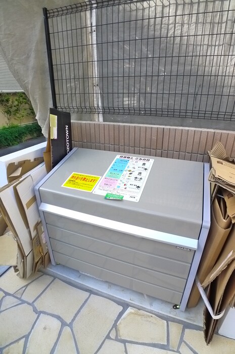 カーサ本八幡の物件外観写真