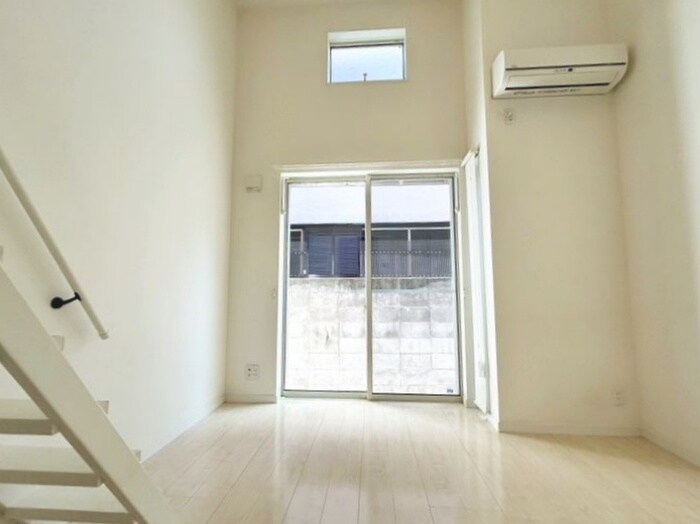 カーサ本八幡の物件内観写真