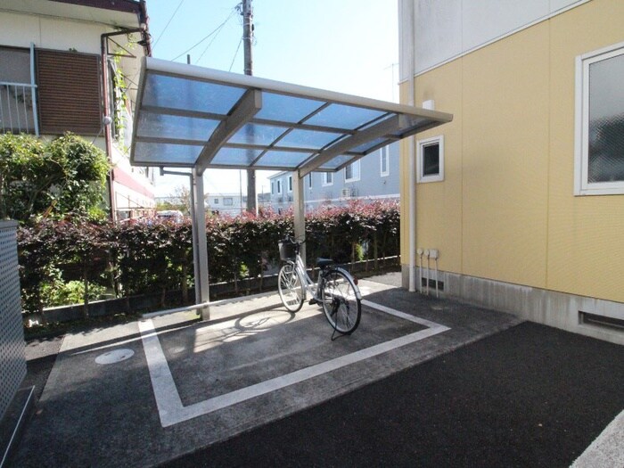 ルミエールB棟の物件外観写真