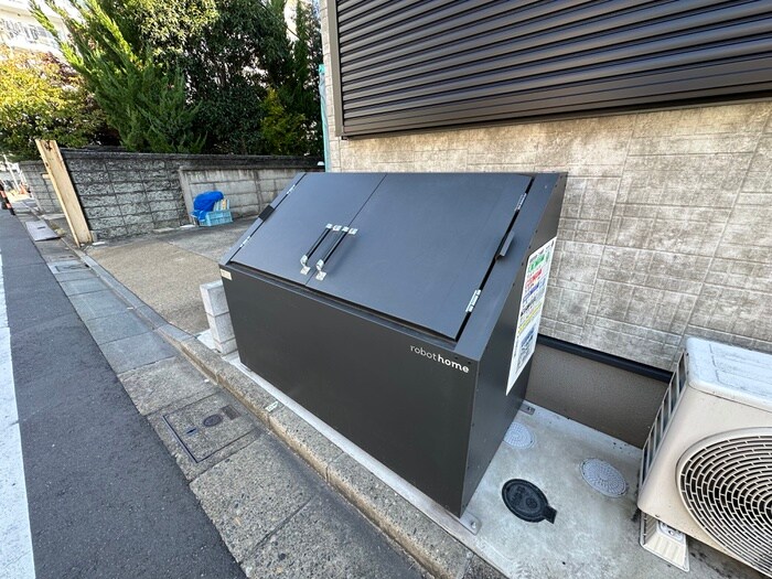 k1 apartmentsの物件外観写真