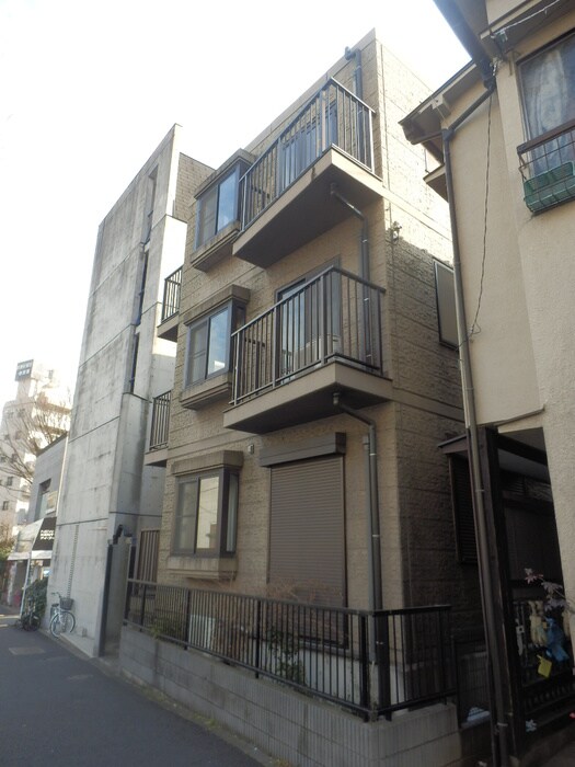 メゾン・ド・カメリアの物件外観写真