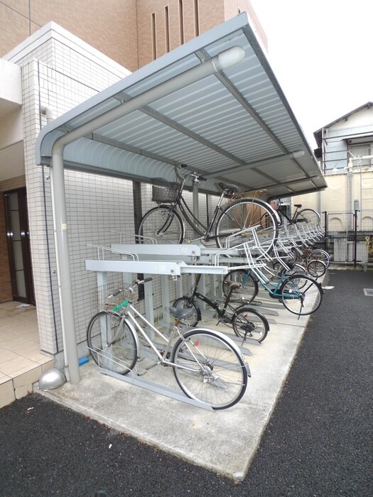 あすなろハウスⅡの物件外観写真