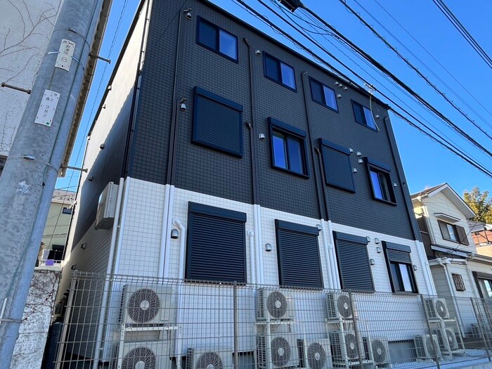 ミント杉田の物件外観写真