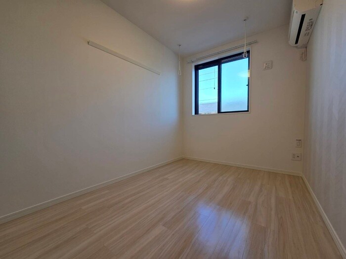 ミント杉田の物件内観写真