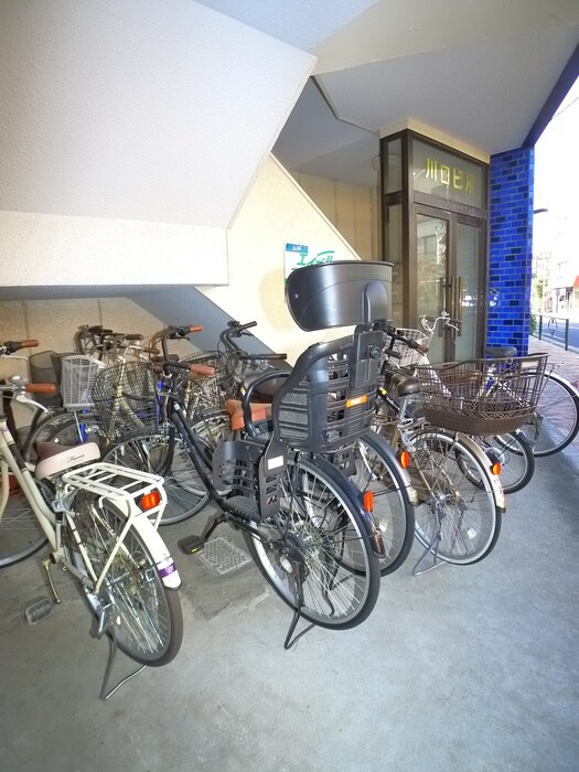 川口ビルの物件外観写真