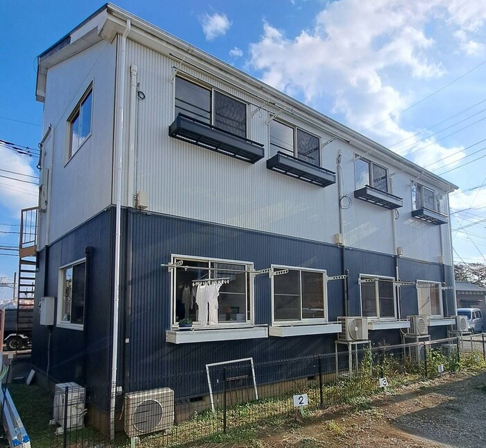 ニューコートくぬぎ山の物件外観写真