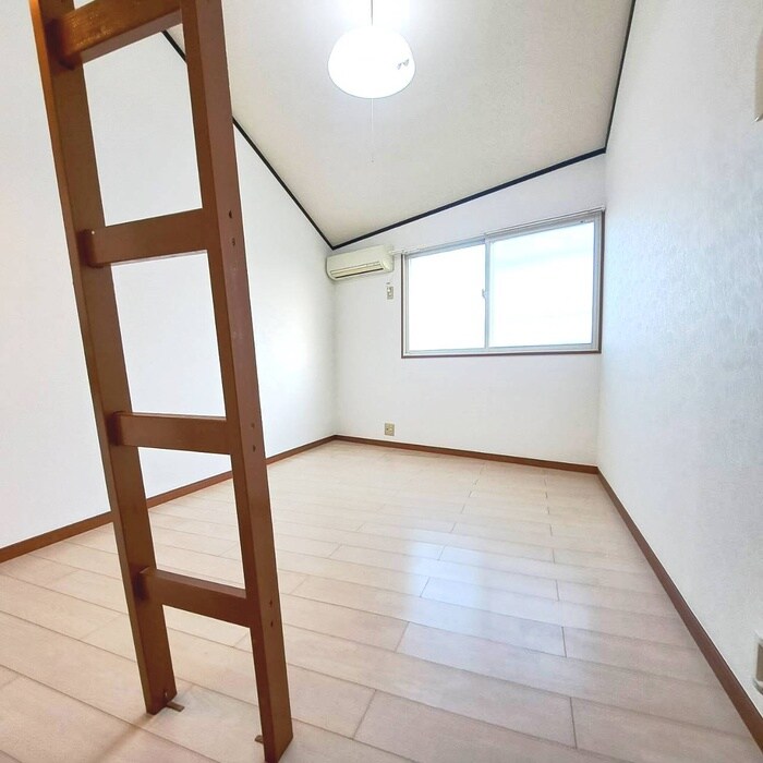 ニューコートくぬぎ山の物件内観写真