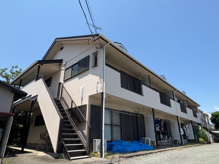 メゾン片倉の物件外観写真