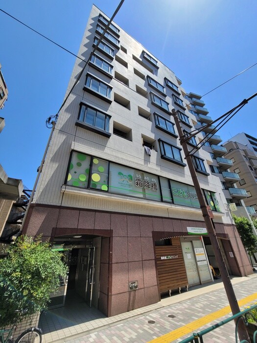 アフニイ駒込の物件外観写真