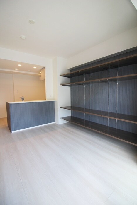 Calm Residence Prologueの物件内観写真