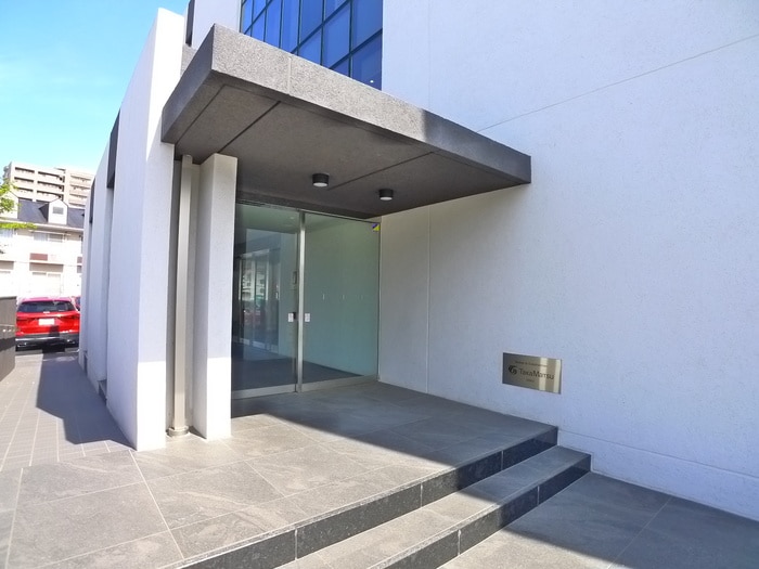 Calm Residence Prologueの物件外観写真