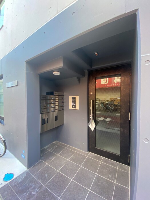 アンドベースの物件外観写真