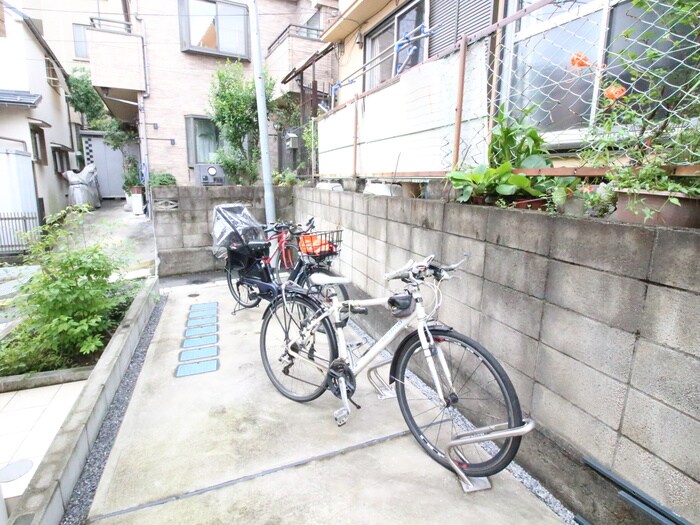 平和ハイツ中野の物件外観写真