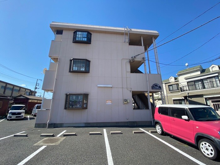 ロイヤル稲城の物件外観写真