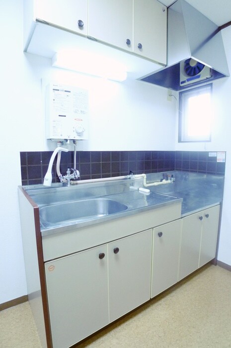 サンハイツ新松戸Ｂ棟の物件内観写真