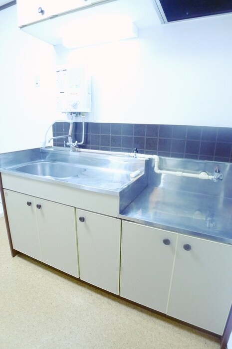 サンハイツ新松戸Ｂ棟の物件内観写真