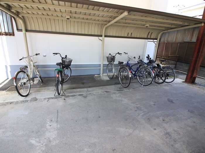 ワイズの物件外観写真