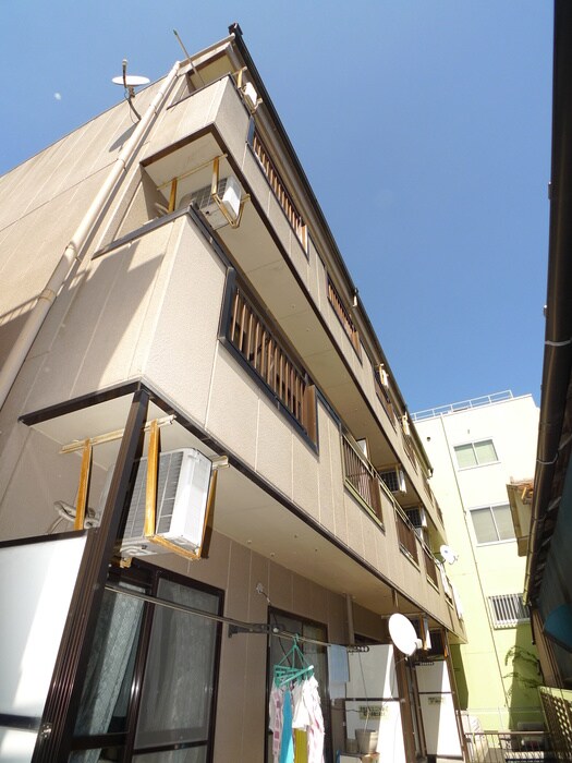 ワイズの物件外観写真