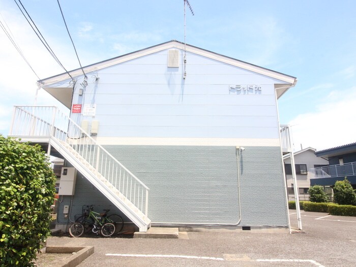 トラッド光の物件外観写真