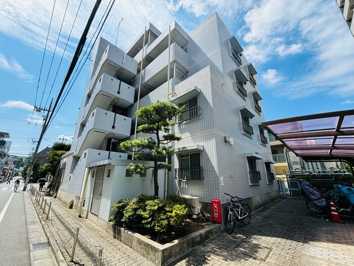 サリジェ志村公園の物件外観写真