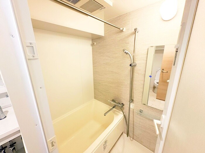 レジディア三宿の物件内観写真