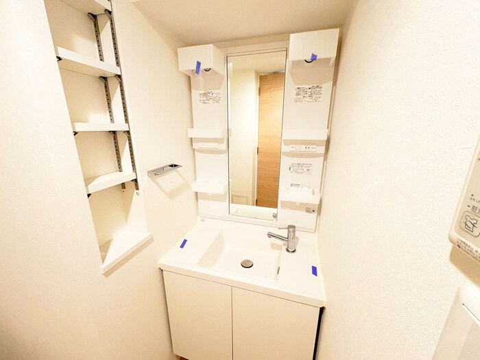 レジディア三宿の物件内観写真