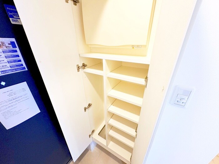 レジディア三宿の物件内観写真