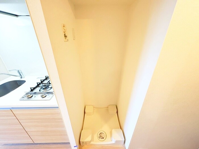 レジディア三宿の物件内観写真