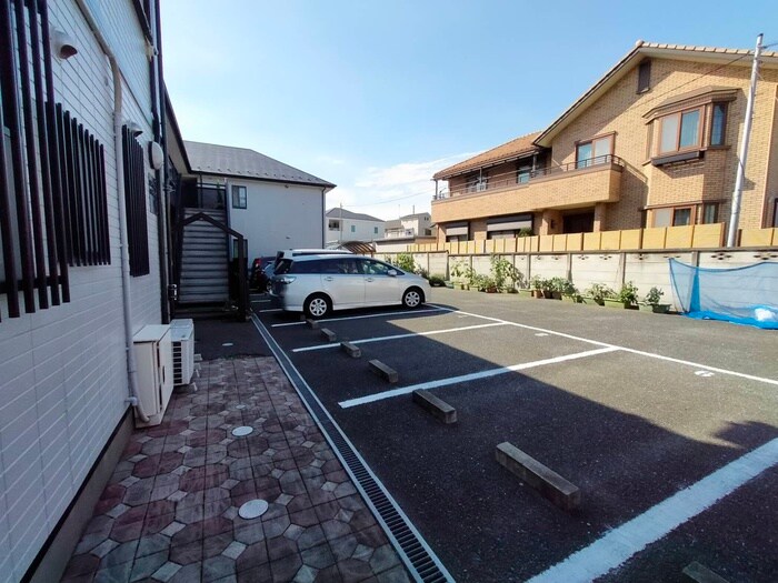 ロイヤルパ－クハウス大泉の物件外観写真