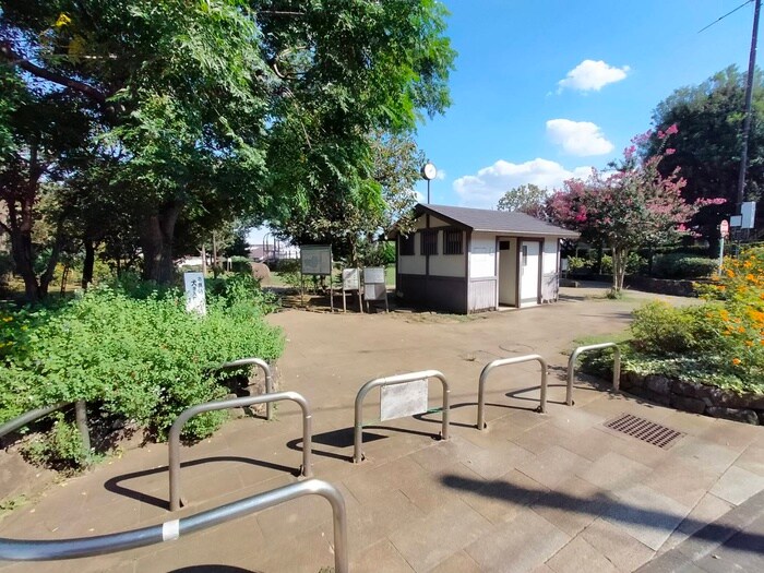 ロイヤルパ－クハウス大泉の物件外観写真