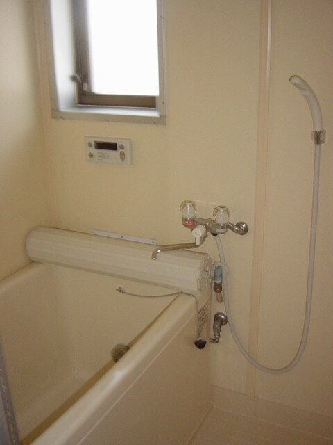 ホワイトハイム御園の物件内観写真