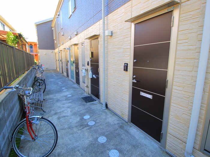 ラ・シュプレ－ムの物件外観写真