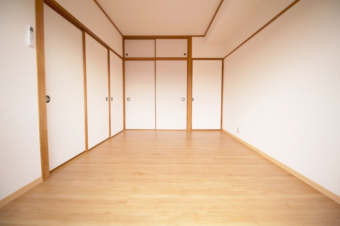 ポルシェ柏の物件内観写真