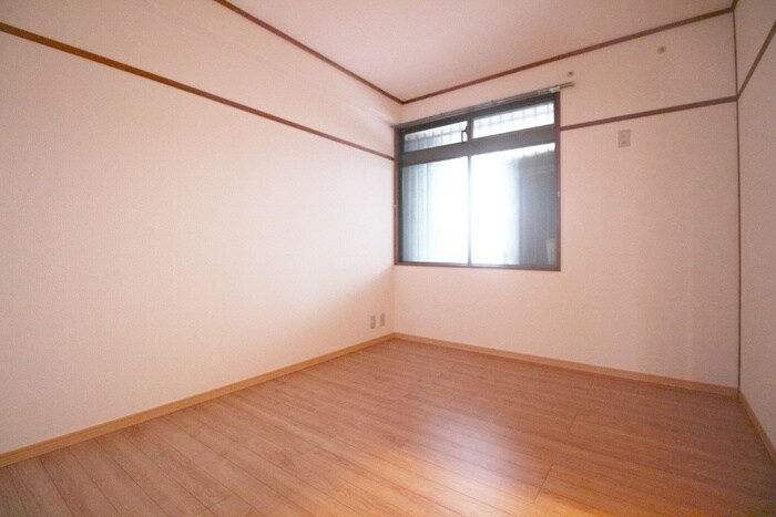 ポルシェ柏の物件内観写真