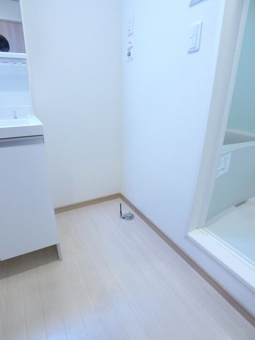 サンモール三郷の物件内観写真