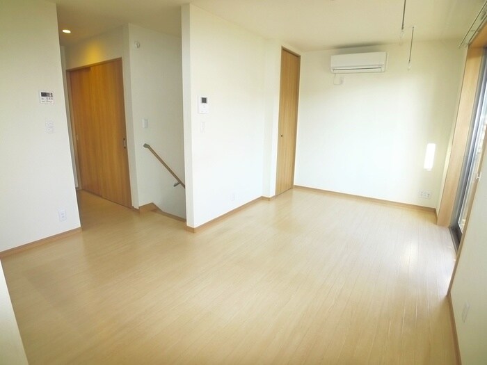 サンモール三郷の物件内観写真