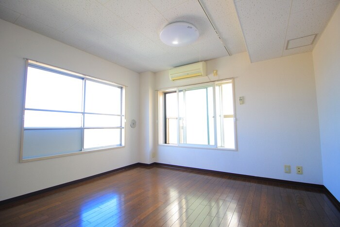 ストーク新町の物件内観写真