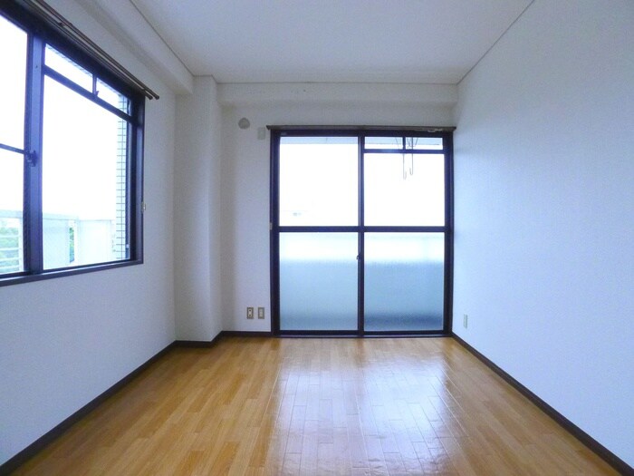 ラフィーヌ太陽の物件内観写真