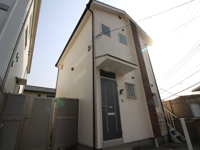 スギモトハウスの物件外観写真