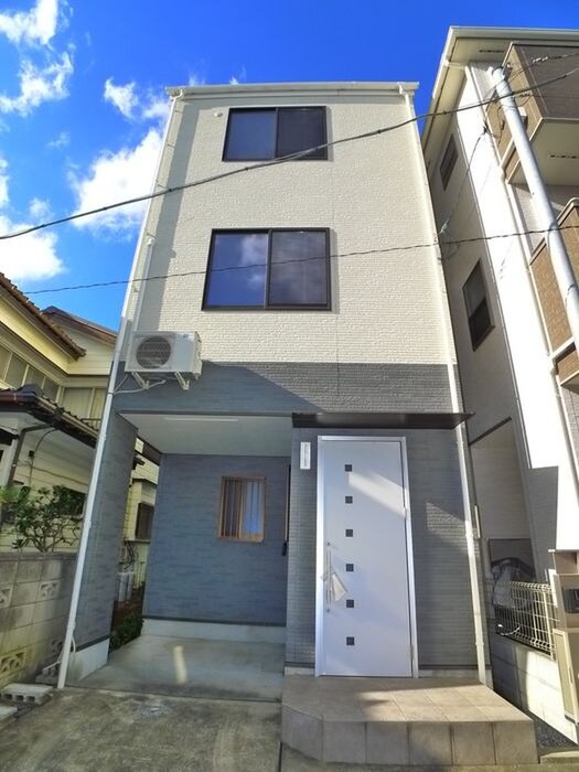 くぬぎ山３丁目戸建ての物件外観写真